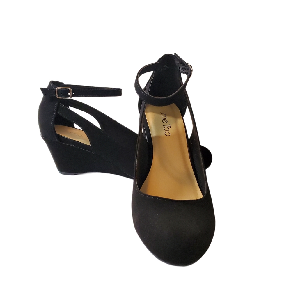 Me Too Ankle strap Wedge With Cut-out NWOT